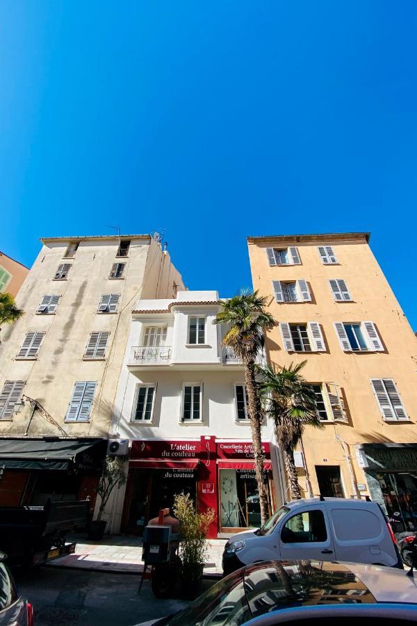 Les Suites R Bonaparte - Appartements De Standing Au Coeur De La Vieille Ville Pietonne Ajaccio  Ngoại thất bức ảnh