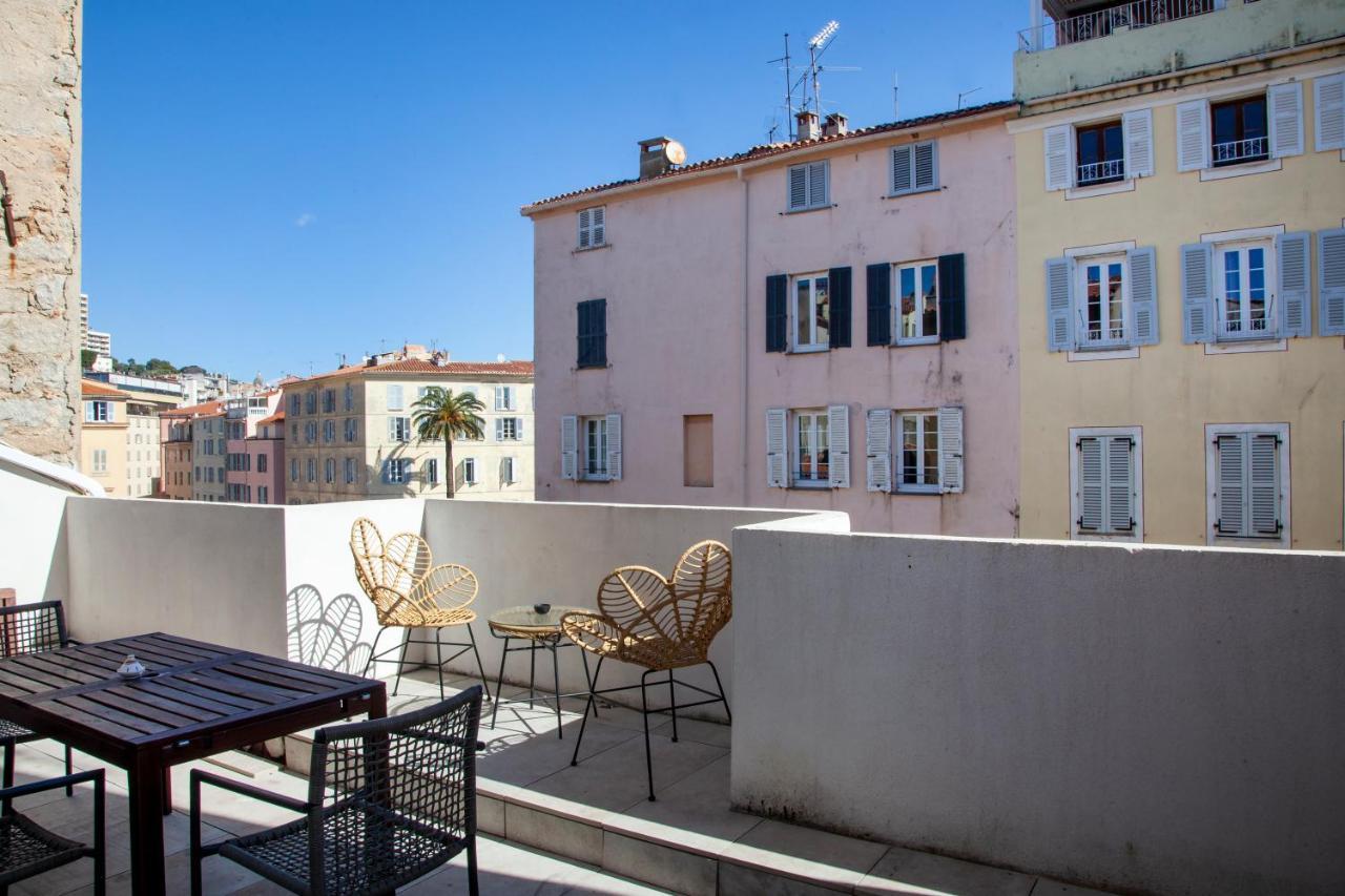 Les Suites R Bonaparte - Appartements De Standing Au Coeur De La Vieille Ville Pietonne Ajaccio  Ngoại thất bức ảnh