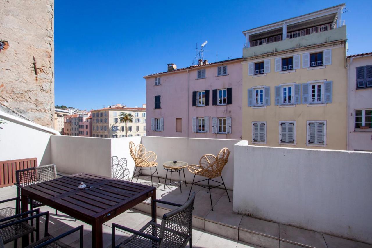 Les Suites R Bonaparte - Appartements De Standing Au Coeur De La Vieille Ville Pietonne Ajaccio  Ngoại thất bức ảnh